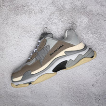 Load image into Gallery viewer, BALENCIAGA TRIPLE S split Size 35-45