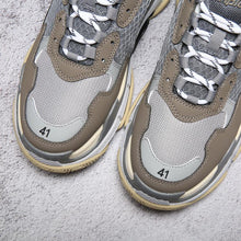 Load image into Gallery viewer, BALENCIAGA TRIPLE S split Size 35-45